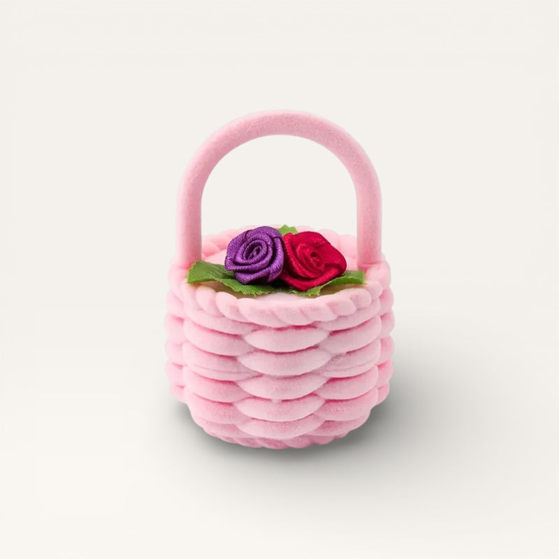 Écrin pour bague en forme de panier à fleurs